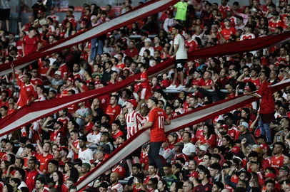 PORTO ALEGRE, RS, BRASIL - 02-11-2025: Internacional enfrenta o Atlético-MG pela 31ª rodada do Campeonato Brasileiro, no Estádio Beira-Rio, em Porto Alegre. Foto: Renan Mattos/Agência RBS.<!-- NICAID(16159127) -->