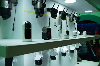 Câmeras de segurança de monitoramento e rastreamento. Porto Alegre receberá nesta terça-feira (10) a edição de 2026 do principal evento itinerante da Associação Brasileira das Empresas de Sistemas Eletrônicos de Segurança (Abese), o Conexão Abese.<!-- NICAID(16241426) -->