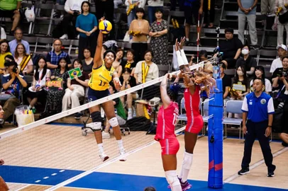 Ana Cristina, vôlei