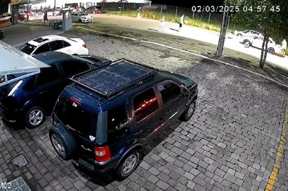 Jovem de 22 anos suspeito de matar mulher atropelada e ferir três está foragido há uma semana.<!-- NICAID(15994935) -->