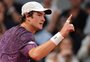 João Fonseca faz história ao bater Casper Ruud e chegar às quartas de final de Roland Garros