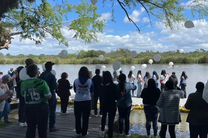 Homenagem às vítimas da tragédia do Remar para o Futuro