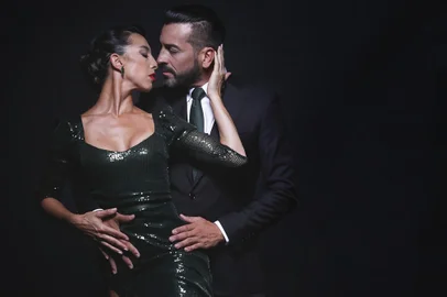O Terça Cult traz para a edição de setembro um show para celebrar o tango e a cultura argentina. O Espetáculo Primavera Portenha, idealizado pela Ballroom Casa de Dança ocorrerá no dia 5 de setembro, às 20h, na sede social do Recreio da Juventude, em Caxias do Sul. Os ingressos custam R$7 e estão à venda pelo aplicativo e na secretaria das sedes Juventude e Guarany.FOTO: Constanza Vieyto e Ricardo Astrada, de Buenos Aires.<!-- NICAID(15525338) -->