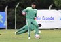 "Vai jogar quem estiver melhor", diz goleiro do Juventude sobre a disputa pela titularidade