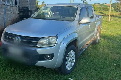OPERAÇÃO ALTO LUXO - Seis pessoas foram presas, na manhã desta segunda-feira (27), durante a Operação Alto Luxo. A ofensiva tem como alvo uma quadrilha suspeita de envolvimento em roubo, adulteração e revenda de caminhonetes. <!-- NICAID(15962189) -->