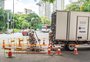Após tempestade, saiba por que a luz pode voltar em parte de um bairro enquanto outra segue sem energia