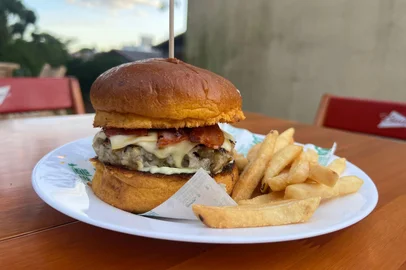 Krokodilo Burguer em Passo Fundo<!-- NICAID(16004231) -->
