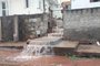 Adutora rompe pela segunda vez em três dias e água volta a invadir casas na Vila Rodrigues<!-- NICAID(15696265) -->