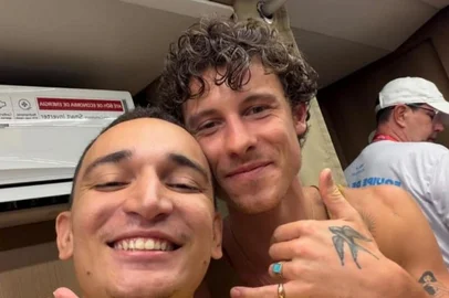 João Gomes e Shawn Mendes no Carnaval de Salvador 2026.<!-- NICAID(16225760) -->