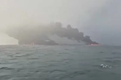 BREAKING:  “Foul Play” isn’t being ruled out by the White House after U.S. oil tanker, Stena Immaculate is hit by Portuguese cargo ship, Solong, while anchored off the coast of East Yorkshire, England. This “oil tanker provides essential capacity to the Department of Defense and U.S. Navy,” per maritime news gCaptain.