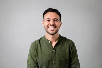 JP AmaralGerente de Natureza do Instituto Alana. Conselheiro do Greenpeace Brasil, conselheiro do CONAMA, cofundador da rede Bike Anjo e bacharel em Gestão Ambiental pela Universidade de São Paulo, faz parte da rede de futuros líderes do Programa da Chanceler Alemã da Fundação Alexander von Humboldt, membro alumni da rede Red Bull Amaphiko de Empreendedores Sociais e do Young Global Changers.<!-- NICAID(15949538) -->