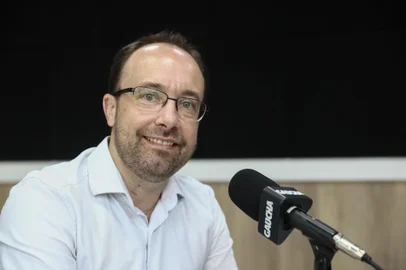 CAXIAS DO SUL, RS, BRASIL, 07/01/2025. Gravação do Podcast Caixa-Forte, da Gaúcha Serra, com Felipe Gremelmaier, Secretário Municipal de Turismo e Desenvolvimento Econômico de Caxias do Sul. (Bruno Todeschini/Agência RBS)Indexador: Bruno Todeschini<!-- NICAID(15948827) -->