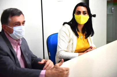 Prefeito Adiló Didomenico (PSDB) acompanha  Helen Machado, que será a diretora-presidente da Codeca, em reunião<!-- NICAID(14690192) -->