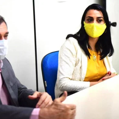 Prefeito Adiló Didomenico (PSDB) acompanha  Helen Machado, que será a diretora-presidente da Codeca, em reunião<!-- NICAID(14690192) -->