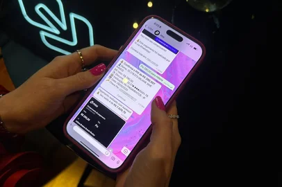 Fintech gaúcha cria banco operado só por inteligência artificial, o Max<!-- NICAID(16049113) -->