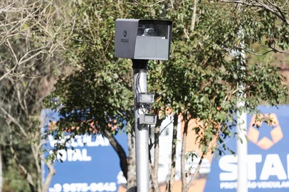 CAXIAS DO SUL, RS, BRASIL. 29-07-2025. Redutores de velocidade em perimetrais de Caxias do Sul entram em operação na próxima semana.Ao todo, são 10 pontos que serão fiscalizados a partir da terça-feira. Outros 16 equipamentos vão entrar em funcionamento no dia 10 de agosto.Indexador: Bruno Todeschini<!-- NICAID(16090142) -->