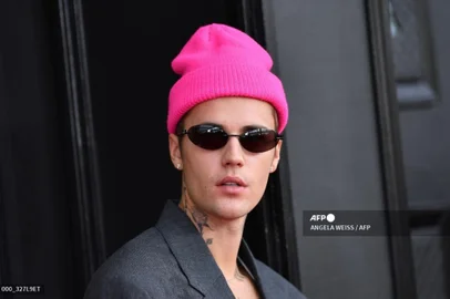 64th Annual Grammy Awards - ArrivalsCanadian singer-songwriter Justin Bieber arrives for the 64th Annual Grammy Awards at the MGM Grand Garden Arena in Las Vegas on April 3, 2022. (Photo by ANGELA WEISS / AFP)Editoria: ACELocal: Las VegasIndexador: ANGELA WEISSSecao: musicFonte: AFPFotógrafo: STF<!-- NICAID(15121201) -->