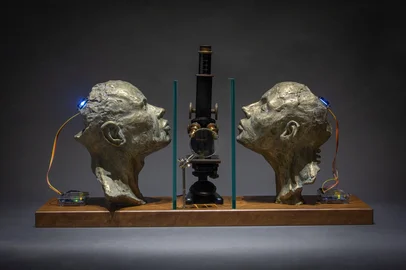 Paulo Favalli inaugura exposição Homo Machina Reloaded com curadoria de José Francisco Alves, abertura será no dia 11 de março no Museu de Arte do Paço - MAPA.Obra Love+Death+Robots<!-- NICAID(15989864) -->