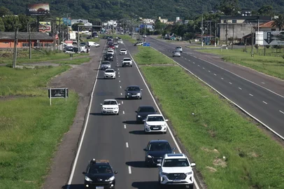 OSÓRIO, RS, BRASIL, 31-12-2025: Movimento nas estradas rumo ao litoral norte. (Foto: André Ávila/Agência RBS)<!-- NICAID(16196112) -->