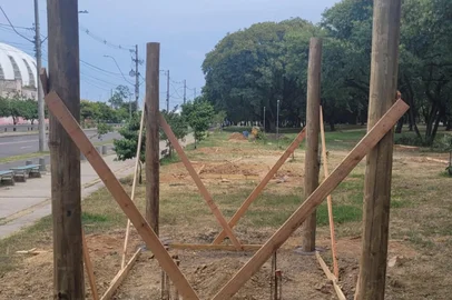 Churrasqueiras do Marinha próximas ao Beira-Rio começam a ser construídas<!-- NICAID(16004666) -->