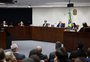 Golpe, pix e fuga