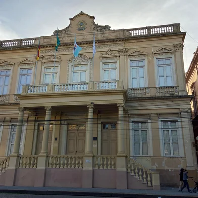 Prefeitura de Pelotas<!-- NICAID(16136094) -->