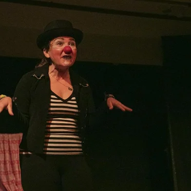 Oficina promovida pela Mahaila de Flores da Cunha será dia 10 de abrilEstão abertas as inscrições para a oficina de teatro juvenil na Mahaila Estúdio de Artes. Aula, com duração de uma hora, será realizada na segunda-feira, dia 10 de abril, a partir das 18h, na Mahaila (Av. 25 de julho, 2256 - Flores da Cunha) e é destinada para adolescentes de 11 a 17 anos. <!-- NICAID(15394159) -->