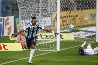 Foto do jogo do Grêmio contra o Bahia pelo Campeonato Brasileiro. Borja comemora.Foto: Jefferson Botega/Agência RBSIndexador: Jeff Botega<!-- NICAID(14869102) -->