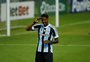 Tiago Nunes testa opções na busca pela melhor formação do meio-campo do Grêmio