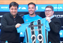 "Preciso mais do Grêmio do que ele de mim", diz Arthur em apresentação