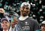 Qual foi o segredo da vitória dos Eagles no Super Bowl? E como fica o futuro da dinastia de Mahomes? Assista ao podcast