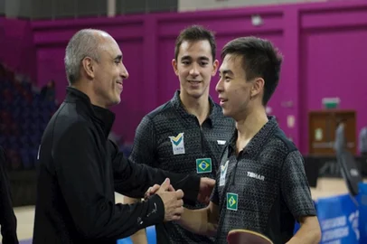 Vitor Ishiy, Hugo Calderano