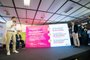PORTO ALEGRE, RS, BRASIL. 11.10.2023 – O governador Eduardo Leite, acompanhado pelo secretário de Logística e Transporte (Selt), Juvir Costella, anunciou, na manhã desta quarta-feira (11/10), um aumento de R$ 540 milhões no Plano de Investimentos em Rodovias 2023. Com esse novo aporte de recursos, o governo do Estado ampliou em 210% o valor de R$ 256 milhões previsto na Lei Orçamentária Anual (LOA), atingindo um total de R$ 796 milhões que serão investidos na infraestrutura viária do Rio Grande do Sul apenas em 2023.Foto: Mauricio Tonetto / Secom<!-- NICAID(15566879) -->