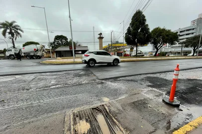 Obras se aproximam da conclusão na Av Presidente Vargas em Passo Fundo<!-- NICAID(16097284) -->