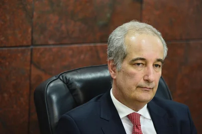 Presidente Giovanni Luigi, do Internacional.<!-- NICAID(9942533) -->