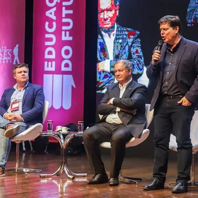 Baleia Rossi esteve em Porto Alegre para evento da Fundação Ulysses Guimarães