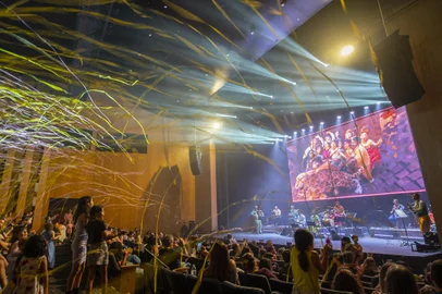 Espetáculo Cantando com Encanto será apresentado no Teatro do Bourbon Country, em Porto Alegre.<!-- NICAID(15395387) -->