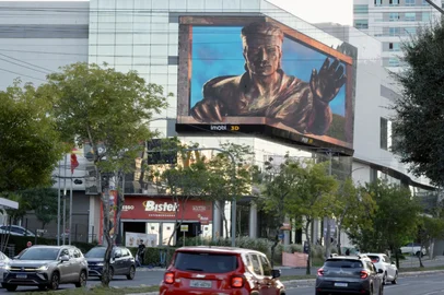 Laçador ganha vida em Painel 3D<!-- NICAID(16001951) -->
