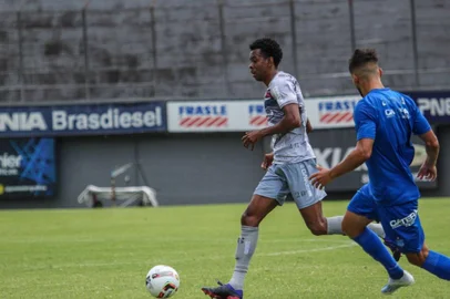 Volante Moacir fala sobre jogo-treino do Caxias contra o Aimoré<!-- NICAID(15316495) -->