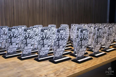 Larissa Pieta / Divulgação Estatuetas do Festival Curtas Caxias <!-- NICAID(16383967) -->