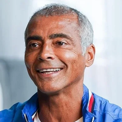 Romário de Souza Faria é um ex-jogador de futebol brasileiro e senador do Rio de Janeiro, pelo Partido Liberal (PL)<!-- NICAID(15482692) -->