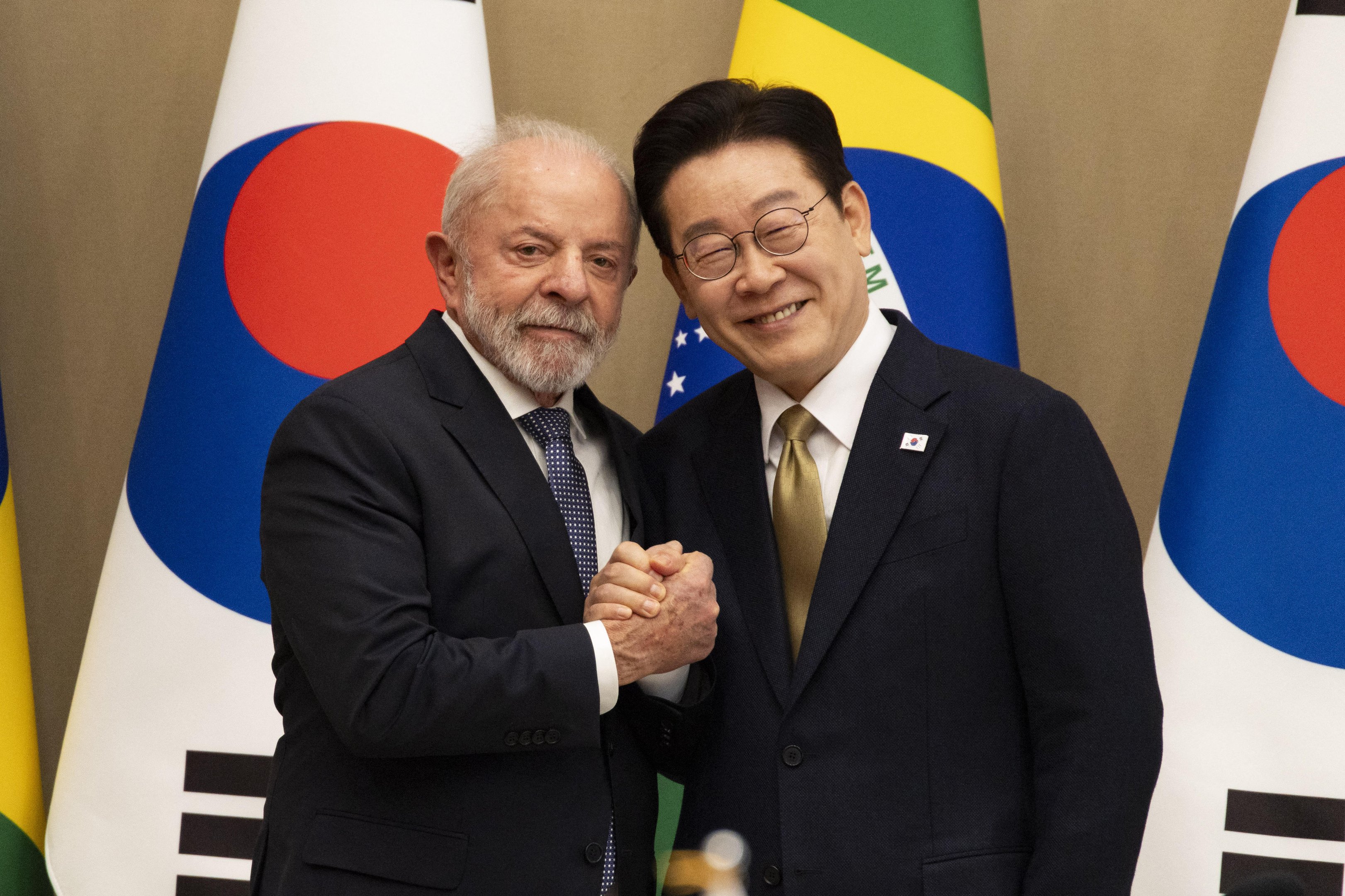 Brasil e Coreia do Sul firmam acordos em com&eacute;rcio e minerais estrat&eacute;gicos