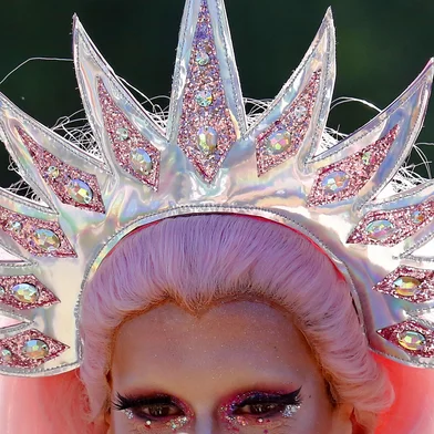 PORTO ALEGRE, RS, BRASIL 08/12/2019 - Tradicional evento que marca o aniversário de 50 anos do Levante de Stonewall celebra a comunidade LGBT+. (FOTO: ROBINSON ESTRÁSULAS/AGÊNCIA RBS)<!-- NICAID(14352165) -->