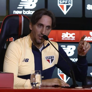 Luis Zubeldía na sua apresentação como treinador do São Paulo.<!-- NICAID(15741697) -->