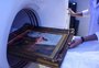 Obras do século 19 do pintor Pedro Weingärtner passam por tomografia computadorizada 