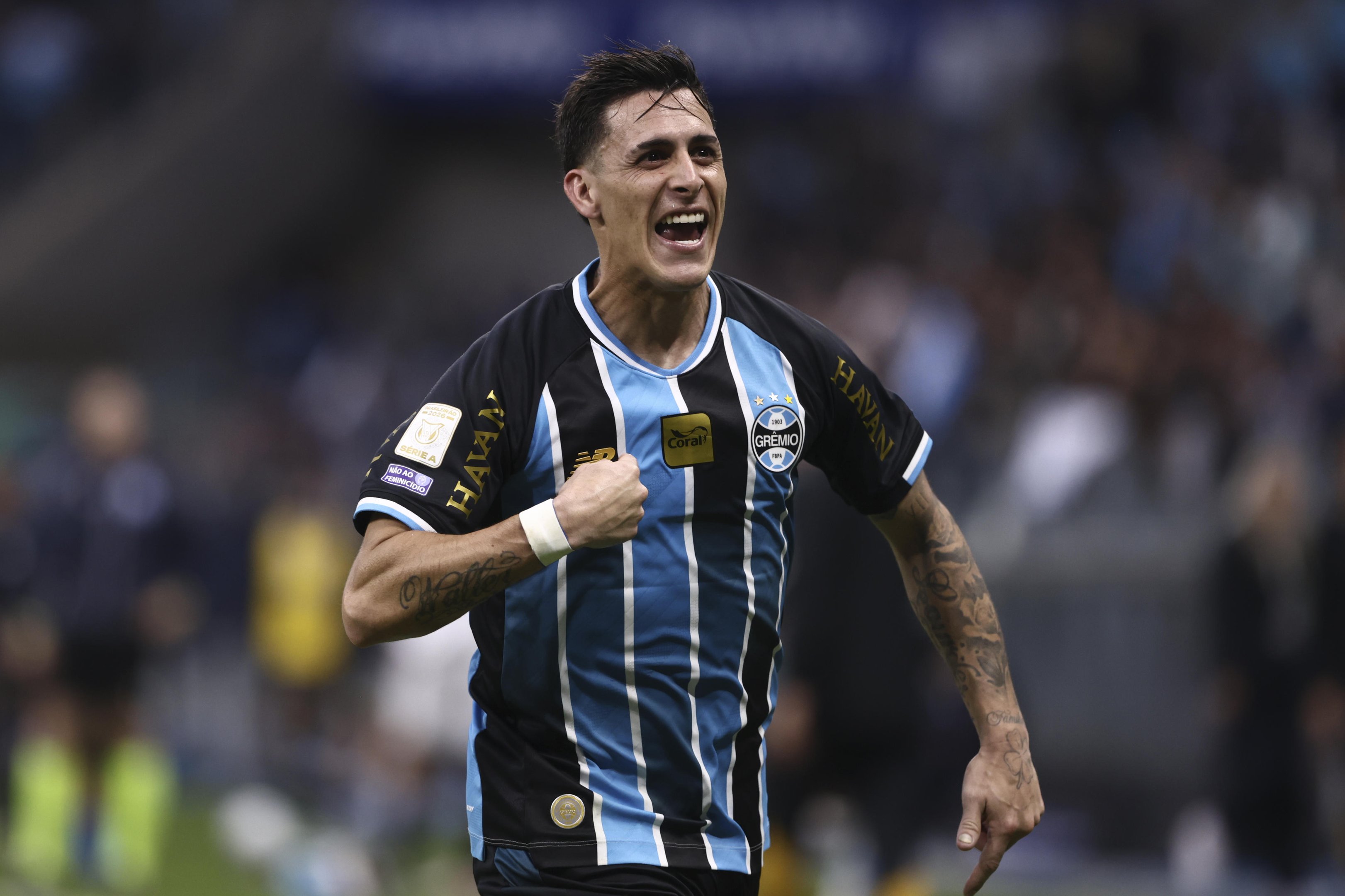 Pavon deve ser o substituto de Diego Caito na lateral direita contra a Chapecoense
