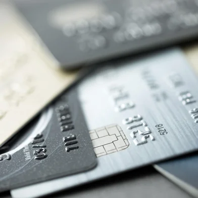 *A PEDIDO DE GABRIELA PERUFO* Close up of credit cards forming background - Foto: Kenishirotie/stock.adobe.comFonte: 90732811<!-- NICAID(15171606) -->