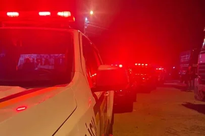 Uma operação de conscientização aos crimes de exploração sexual infantil foi realizada na noite de quinta-feira (18), em Passo Fundo, onde foram fiscalizados bares, casas noturnas, casas de show, hotéis, motéis e possíveis locais apontados pelo sistema de inteligência da Brigada Militar como pontos de prostituição e exploração sexual de crianças e adolescentes<!-- NICAID(15432855) -->