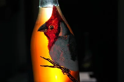 Feira Naturebas - Obras de artistas do Rio Grande do Sul estarão presentes na maior feira de vinhosnaturais da América Latina em garrafas disponibilizadas pela Cantina Mincarone. Será em os dias 29 e 30 de junho, no Pavilhão da Bienal, em São Paulo.COLUNA 360 GRAUS<!-- NICAID(15797643) -->