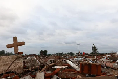 Cruzeiro do Sul, RS, Brasil - Bairro Passo de Estrela, em Cruzeiro do Sul, foi totalmente destruído pelas enchentes que assolaram o Rio Grande do Sul.Fotos: Jefferson Botega/Agencia RBS<!-- NICAID(15773672) -->